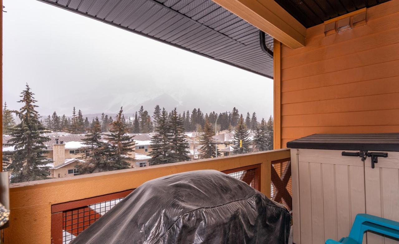 Fenwick Vacation Rental Open Hot Tub Glorious Mountain 2 Bedroom Canmore Exterior photo