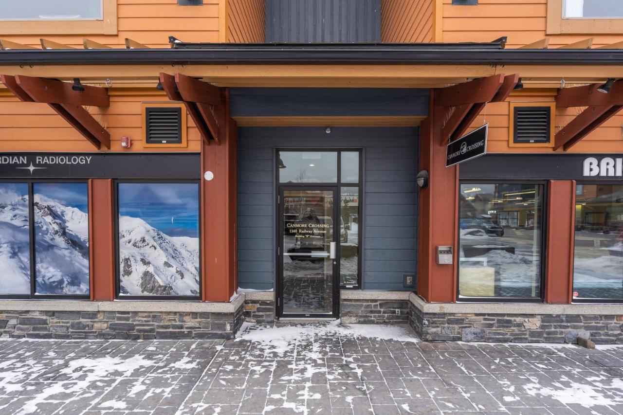 Fenwick Vacation Rental Open Hot Tub Glorious Mountain 2 Bedroom Canmore Exterior photo